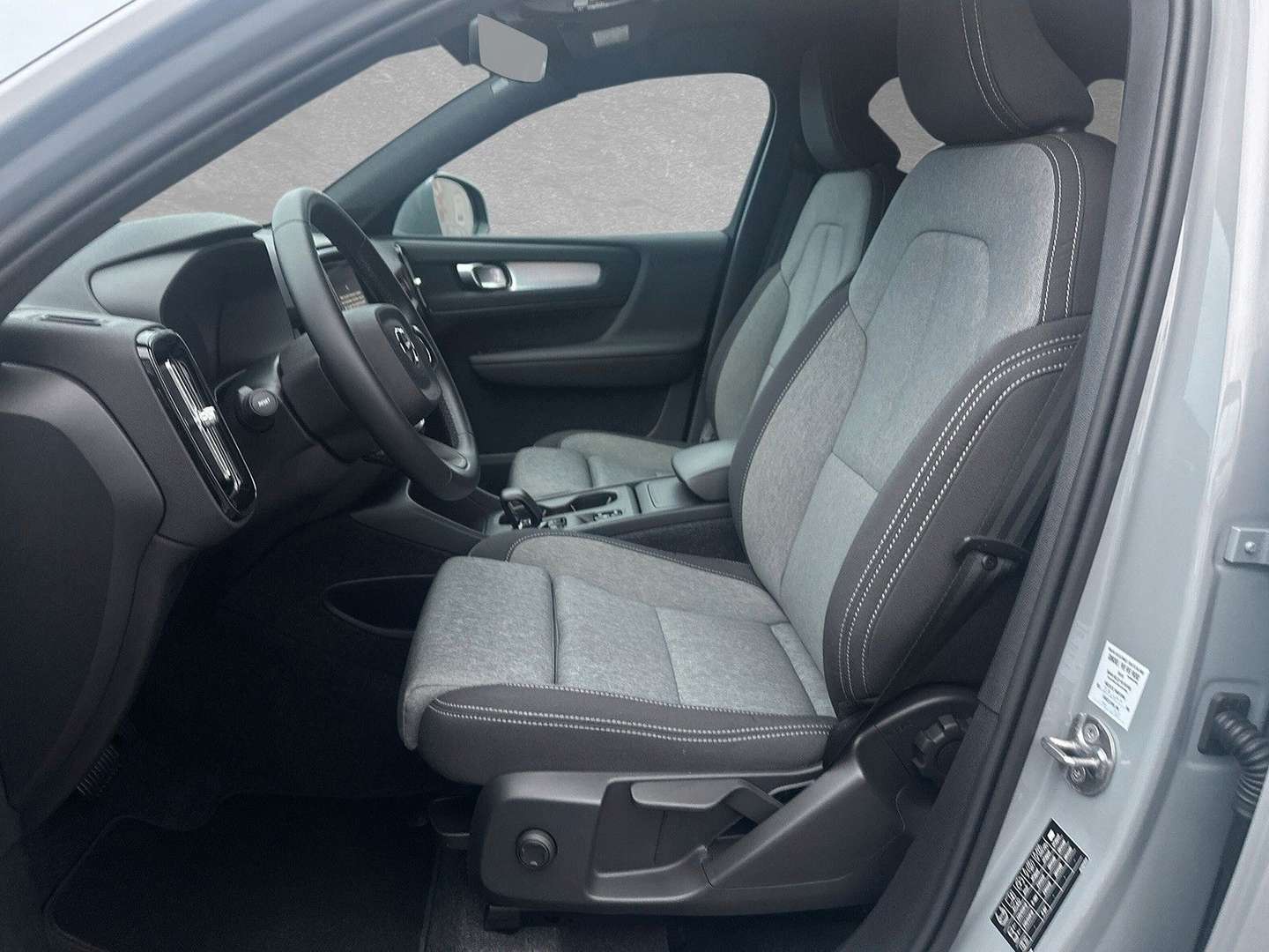 Volvo XC40 Core B3 Mild-Hybrid - 2024 - Joinsteer - #2