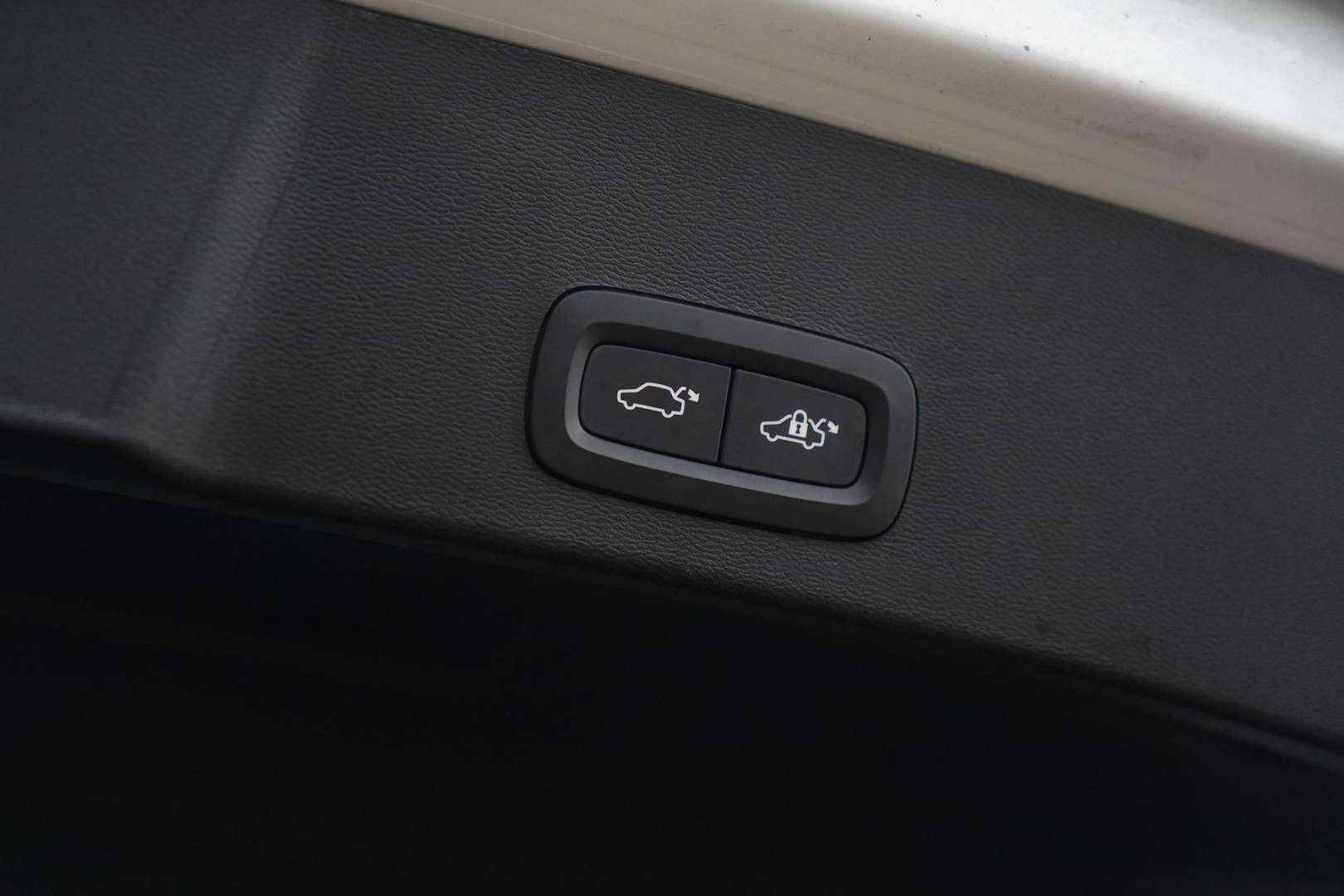 Volvo XC40 Plus B4 - 2025 - Joinsteer - #11