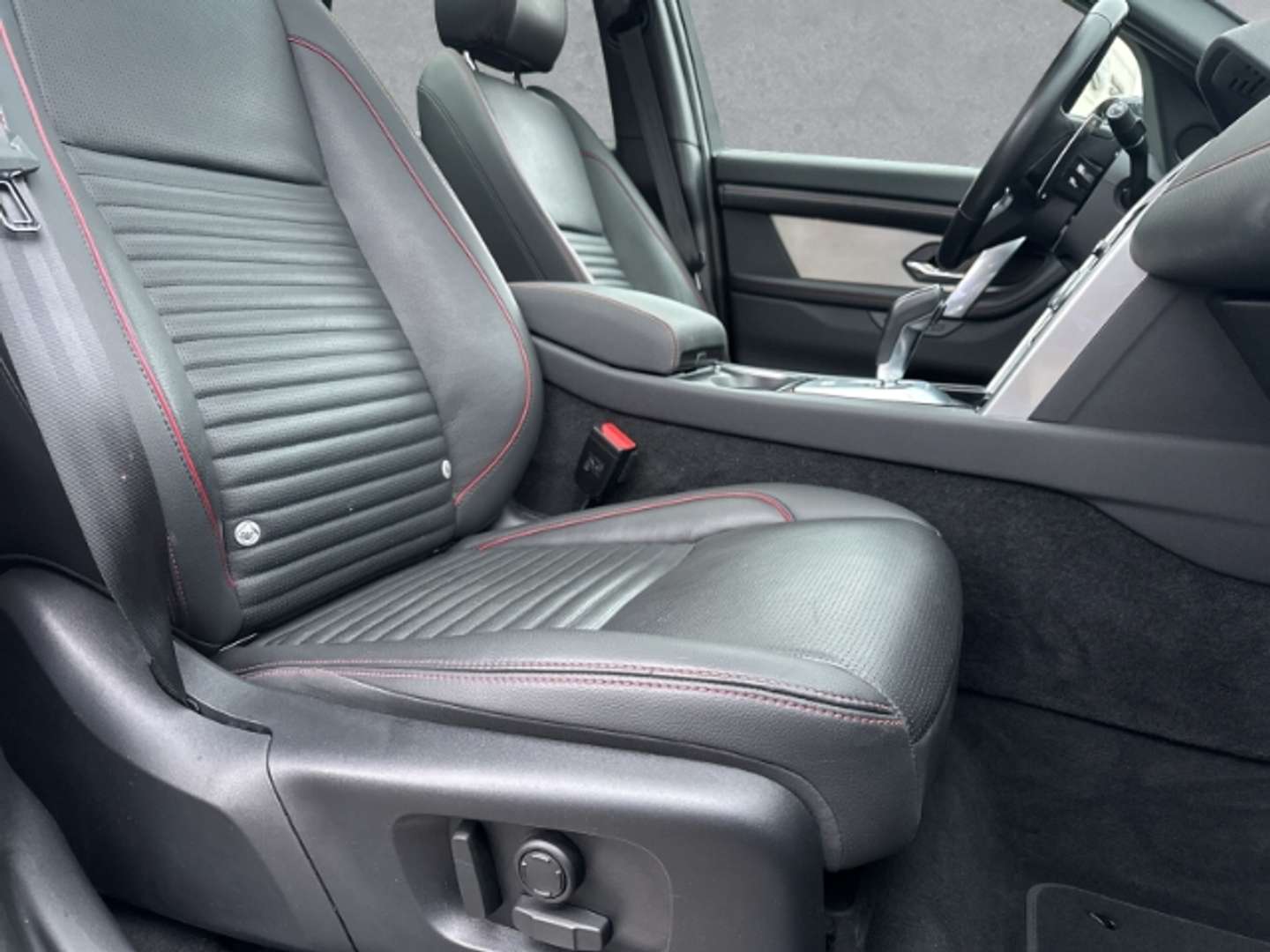 Land Rover Discovery Sport R-Dynamic D200 - 2022 - Joinsteer - #4