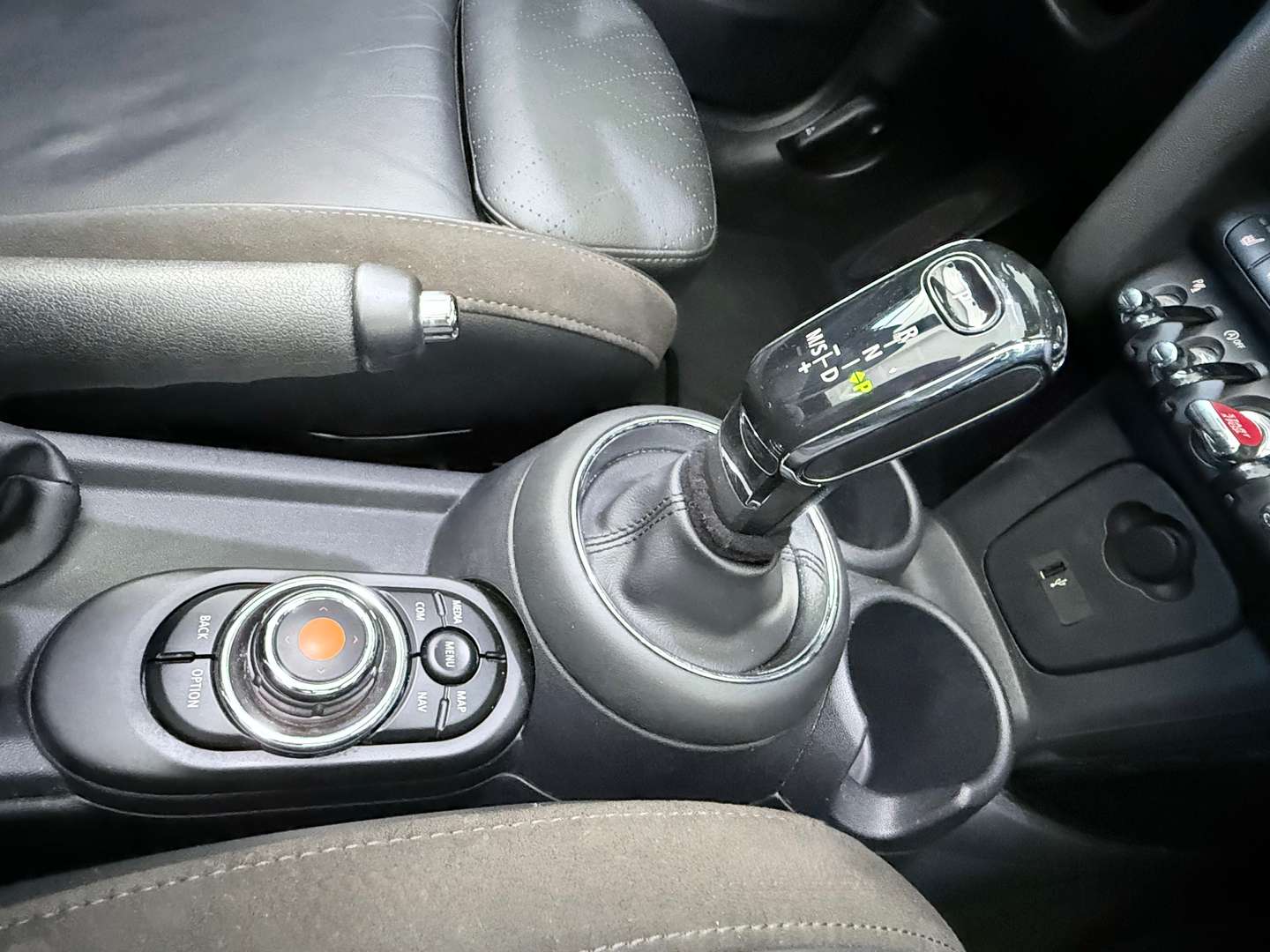 Mini Cabrio Cooper - 2020 - Joinsteer - #21