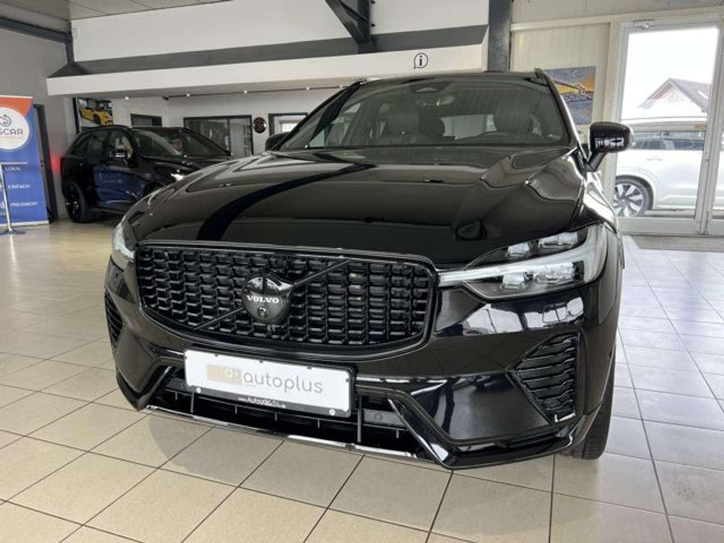 Volvo XC60 Ultra Black Edition T8 - 2024 - Joinsteer - #1
