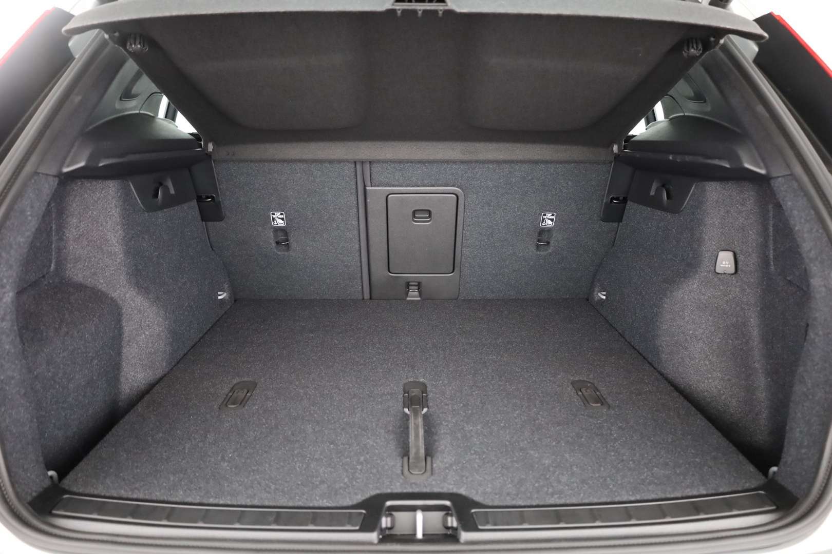 Volvo XC40 Core B3 MHEV - 2024 - Joinsteer - #25