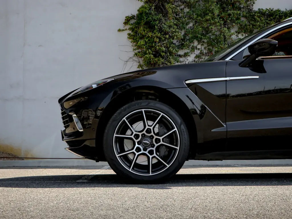 Aston Martin DBX SUV 4.0 - 2021 - Joinsteer - #4