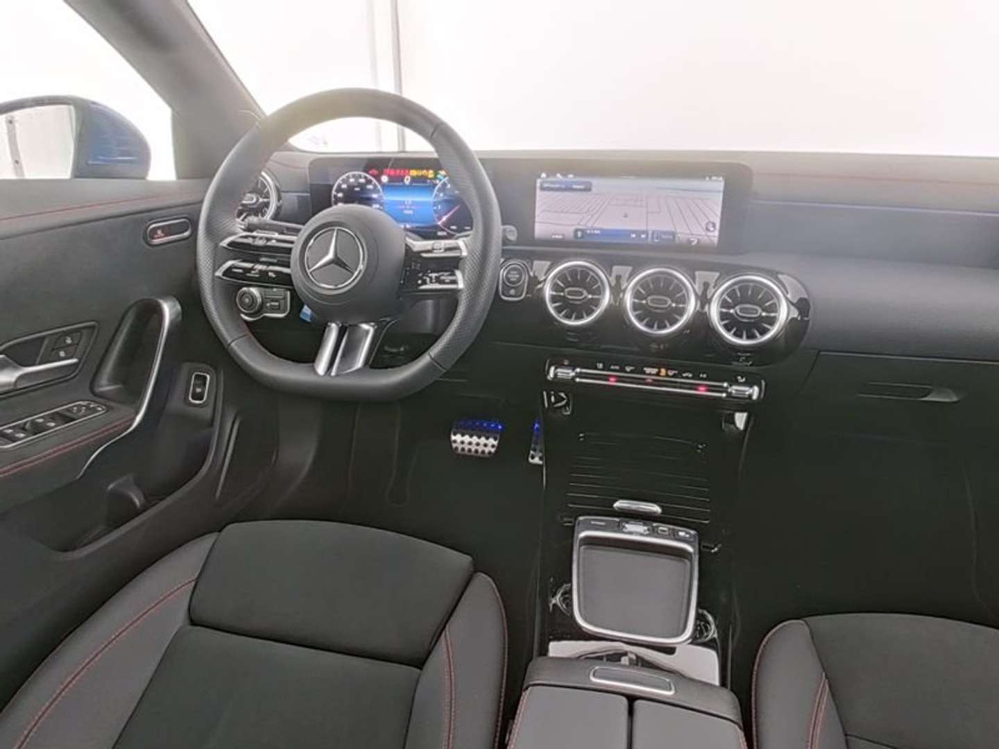 Mercedes CLA 200 AMG Line Advanced Plus - 2025 - Joinsteer - #5