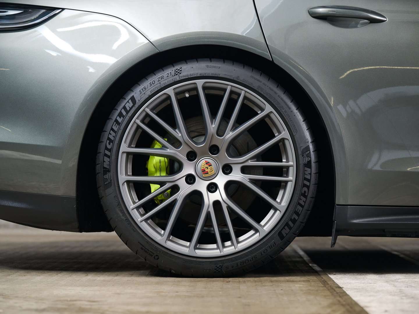 Porsche Panamera Platinum Edition 4 E-Hybrid - 2023 - Joinsteer - #7