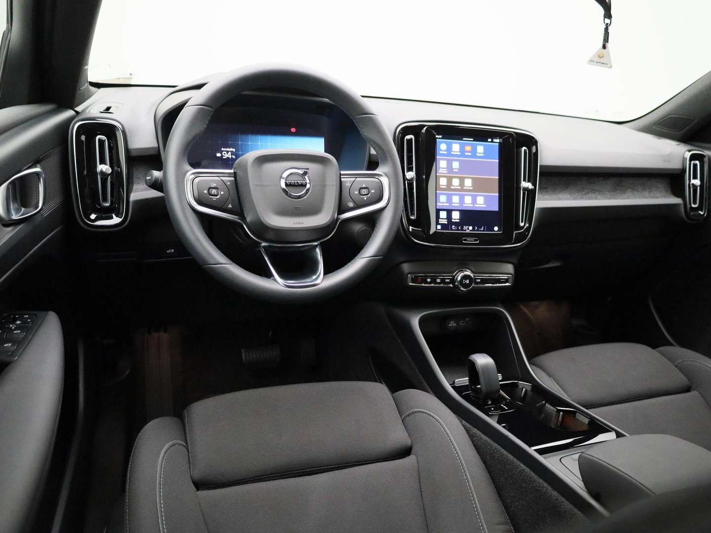 Volvo XC40 Recharge Extended Range Plus Automaat - 2023 - Joinsteer - #3