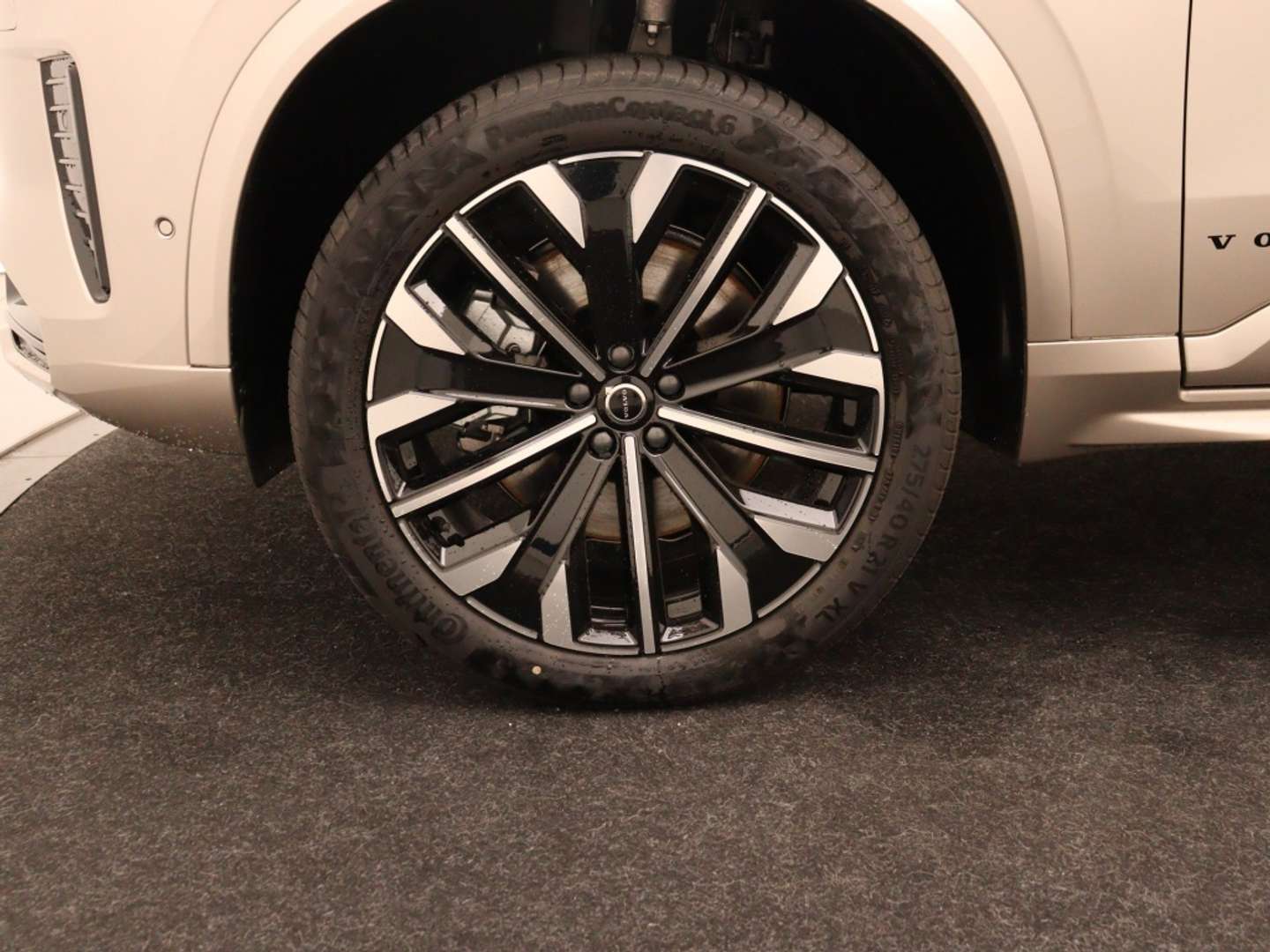 Volvo XC90 Ultra Dark T8 Plug-In Hybrid - 2025 - Joinsteer - #7