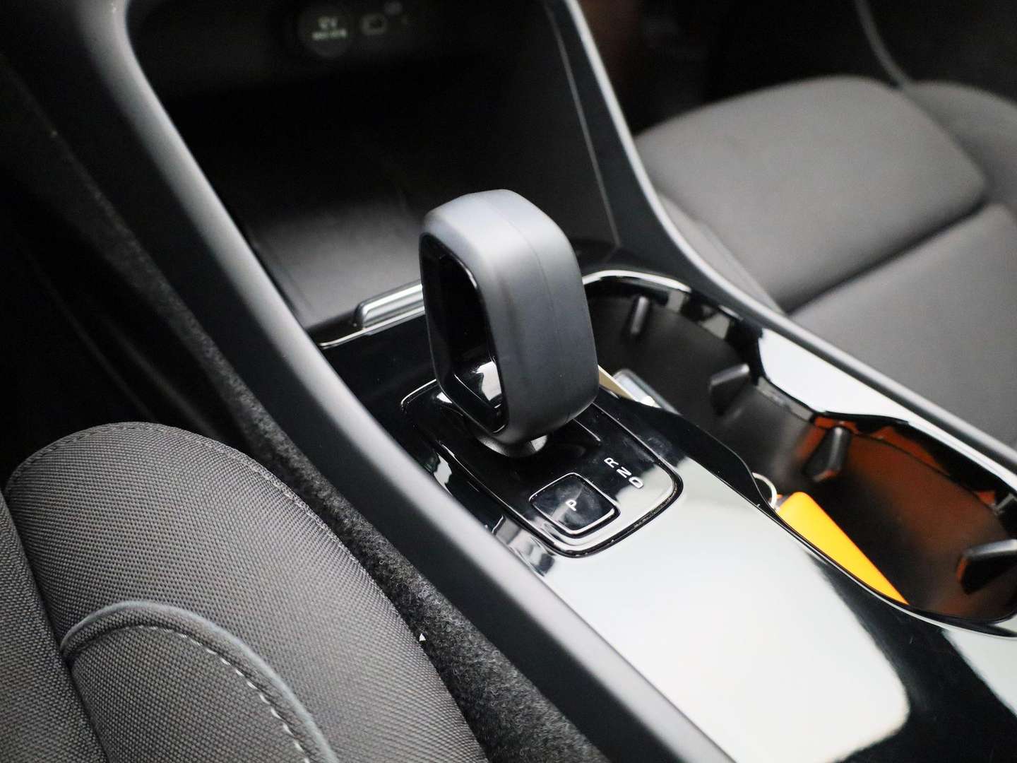 Volvo XC40 Recharge Extended Range Plus Automaat - 2023 - Joinsteer - #19