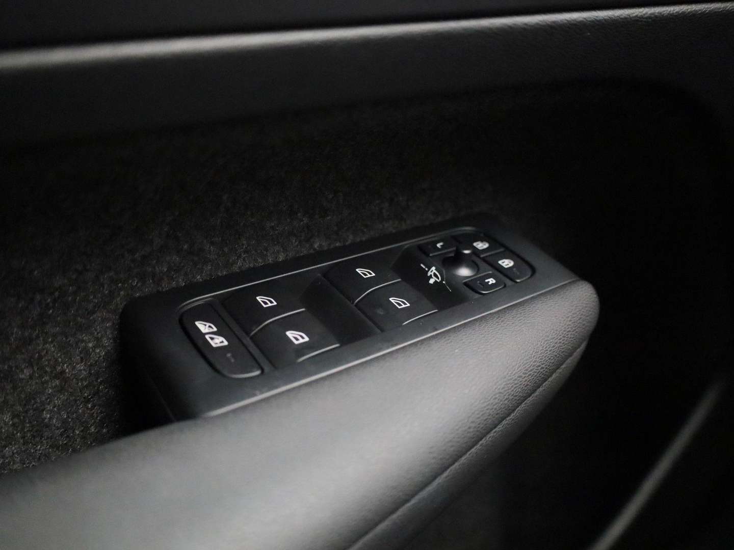 Volvo XC40 Recharge Extended Range Plus Automaat - 2023 - Joinsteer - #23