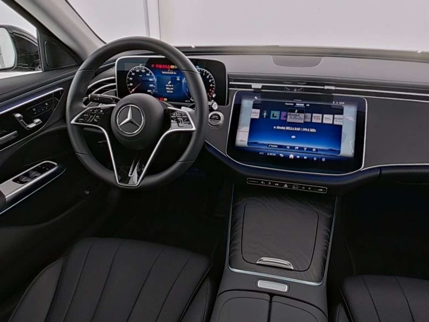Mercedes Classe E Avantgarde E 300 De - 2025 - Joinsteer - #4