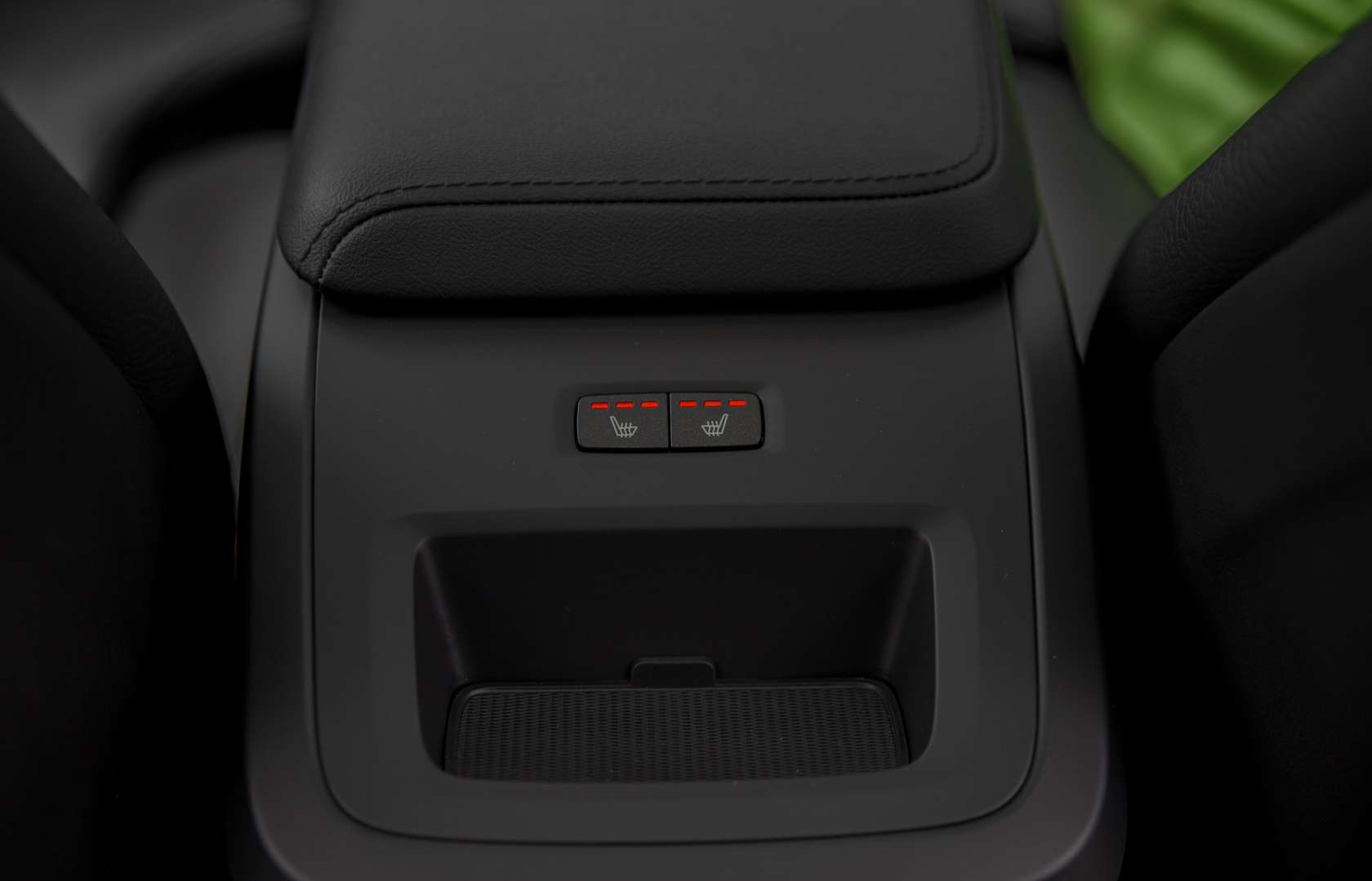 Volvo XC60 Plus Dark T8 - 2022 - Joinsteer - #11