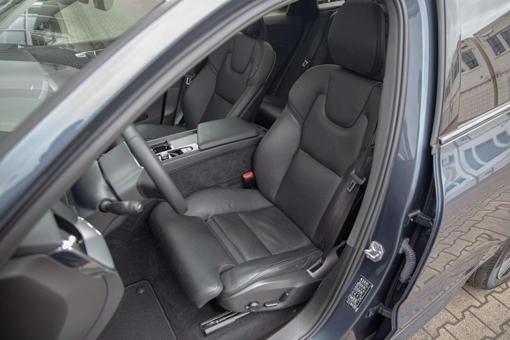 Volvo XC60 Plus Dark T8 - 2022 - Joinsteer - #17