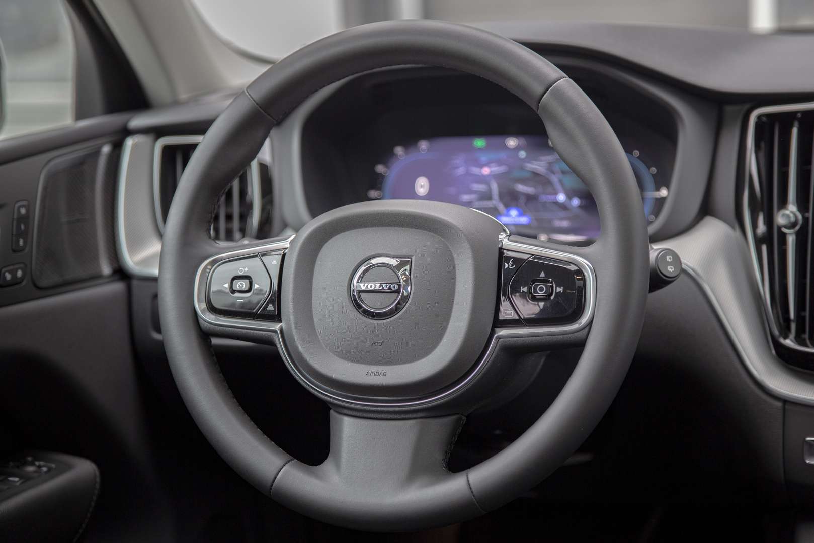 Volvo XC60 Plus Dark T8 - 2022 - Joinsteer - #19