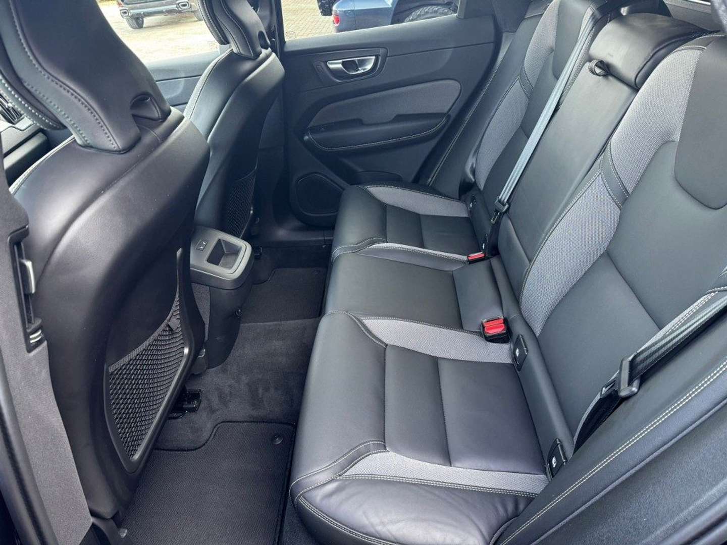 Volvo XC60 Plus B5 AWD - 2025 - Joinsteer - #15