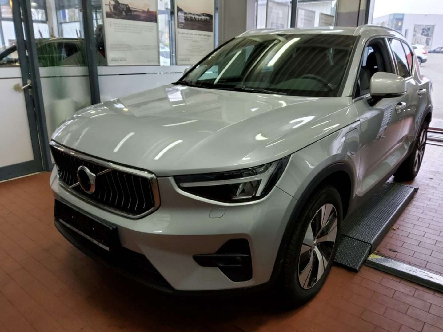 Volvo XC40 Core T4 - 2022 - Joinsteer - #1