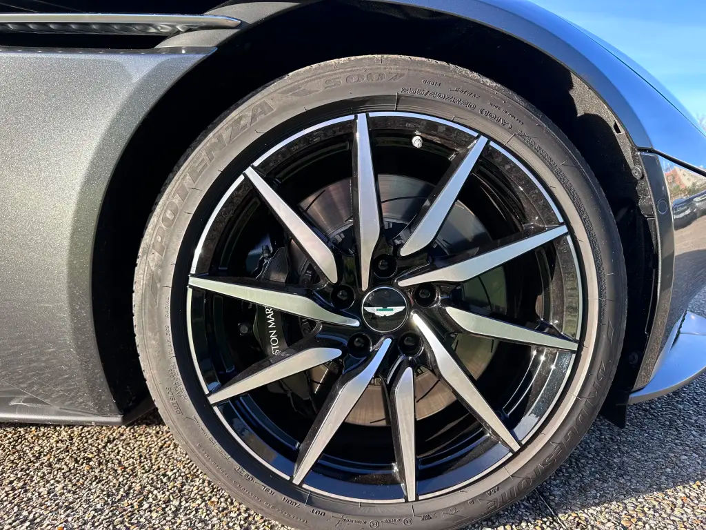 Aston Martin DB11 V8 Coupe 4.0 - 2021 - Joinsteer - #4