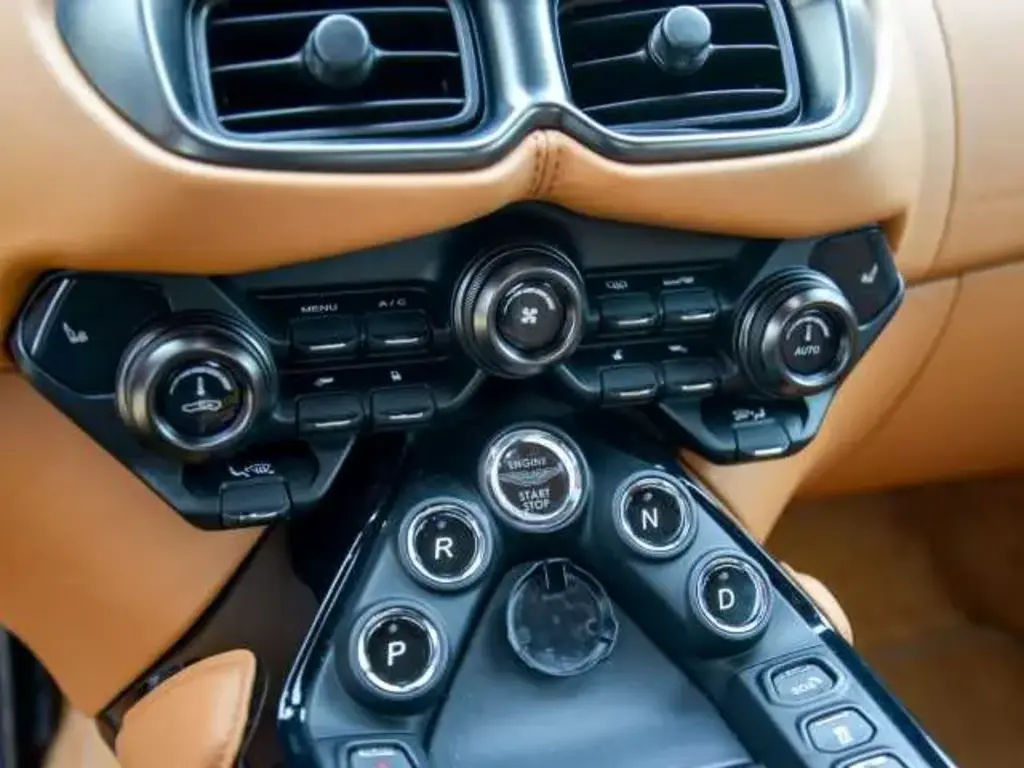 Aston Martin Vantage (2019-23) Vantage Coupe 4.0 - 2023 - Joinsteer - #18