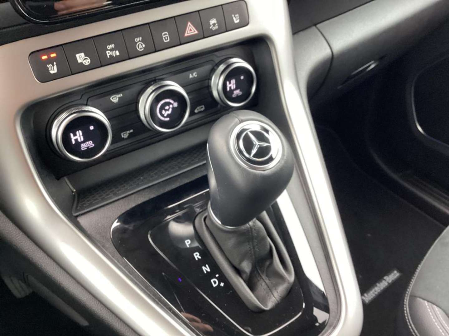 Mercedes Classe T PROGRESSIVE T 180 D - 2025 - Joinsteer - #17