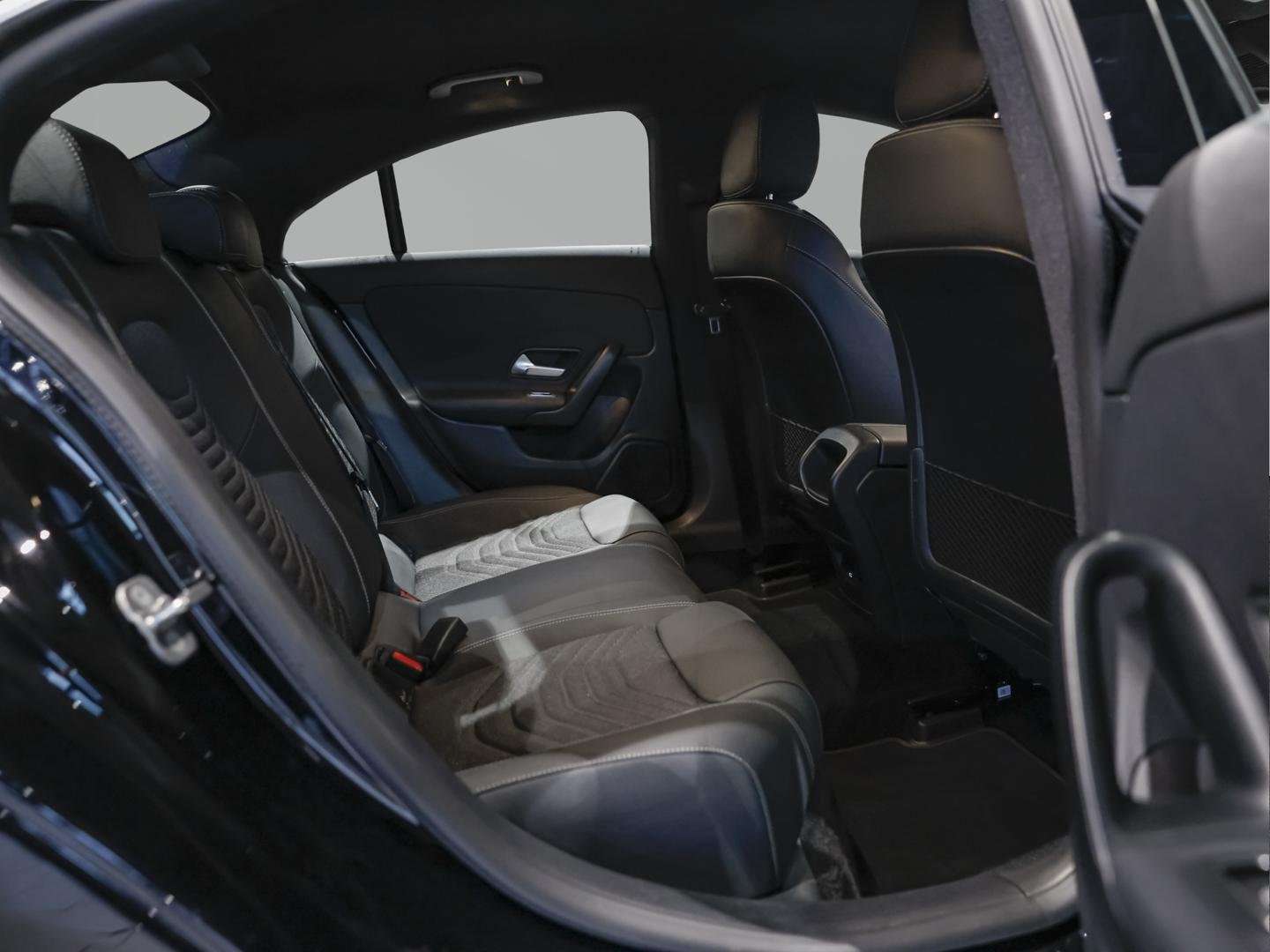 Mercedes CLA 180 MBUX-Navi - 2024 - Joinsteer - #4