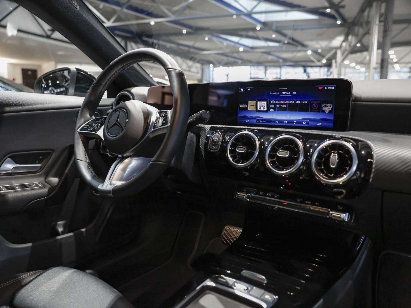 Mercedes CLA 180 MBUX-Navi - 2024 - Joinsteer - #5