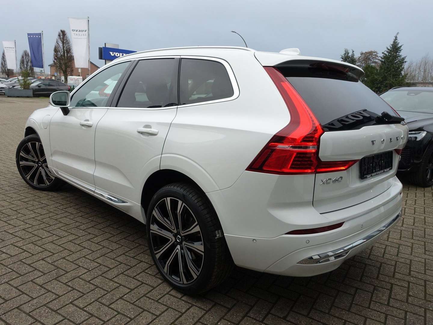 Volvo XC60 Plus T6 AWD Plug-in Hybrid - 2025 - Joinsteer - #3