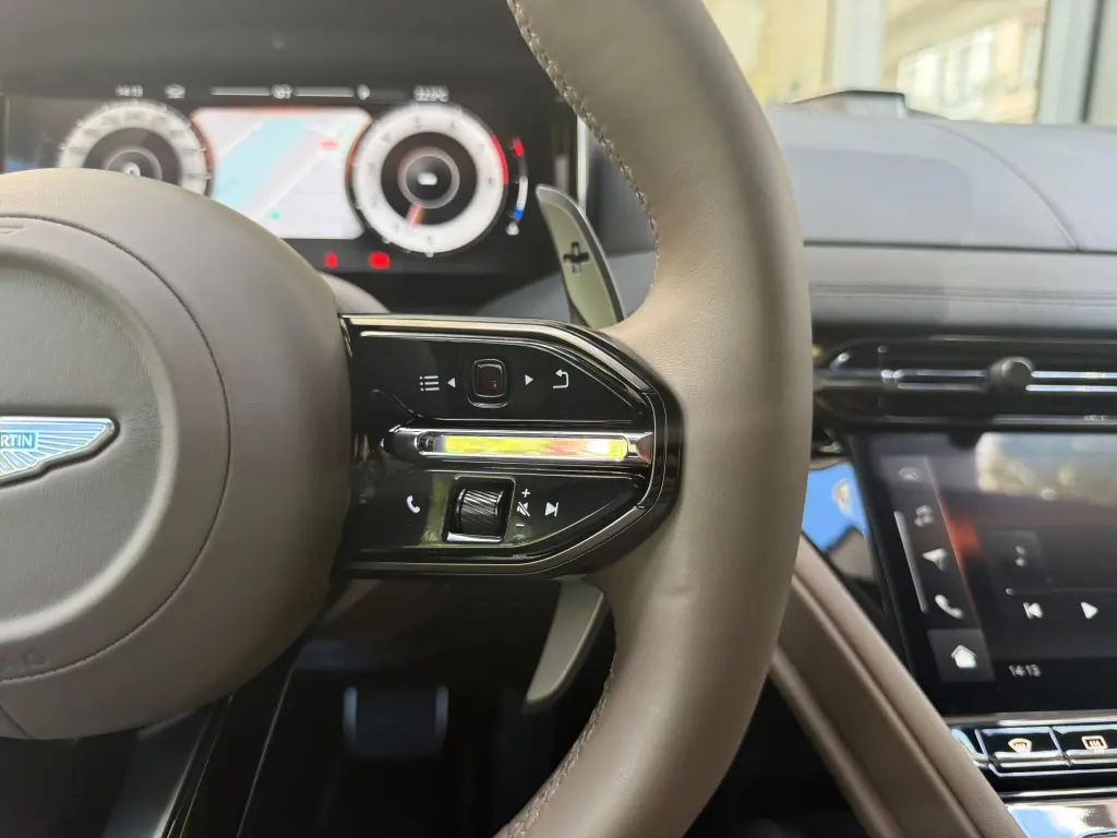 Aston Martin DB12 V8 Coupe 4.0 - 2025 - Joinsteer - #14