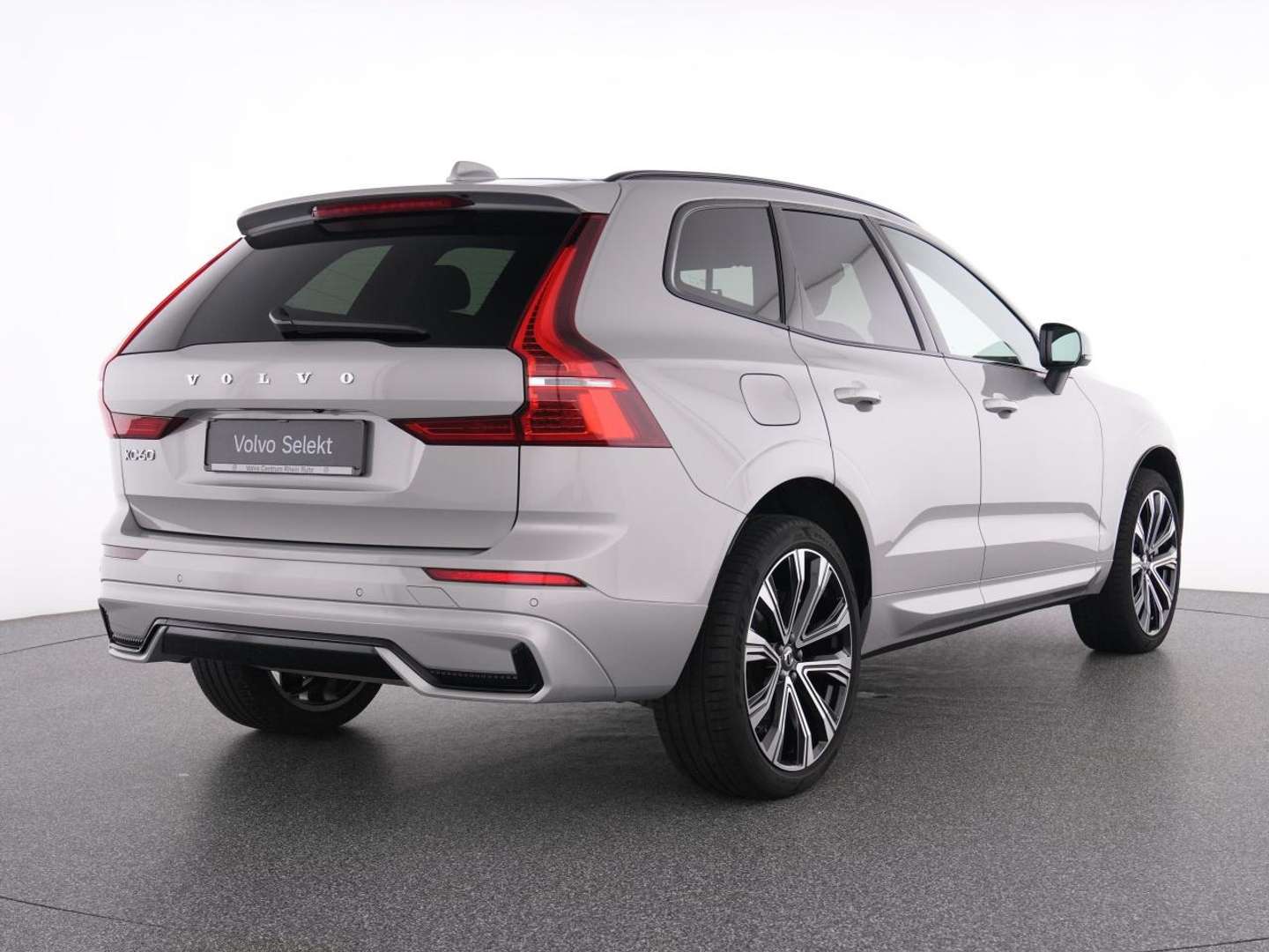 Volvo XC60 R Design T6 AWD - 2022 - Joinsteer - #2