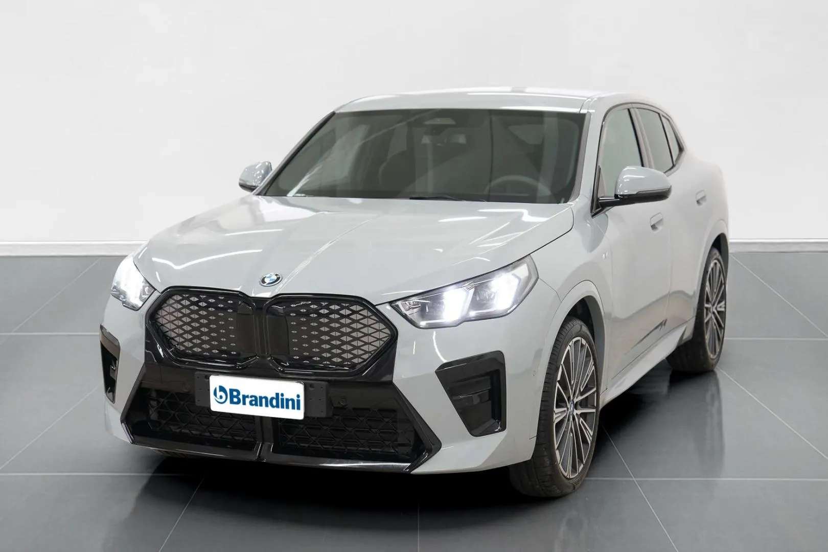 BMW IX2 EDrive 20 - 2024 - Joinsteer - #1