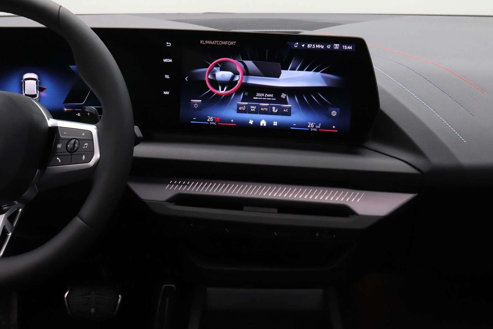 BMW Serie 1 M Sport - 2025 - Joinsteer - #12