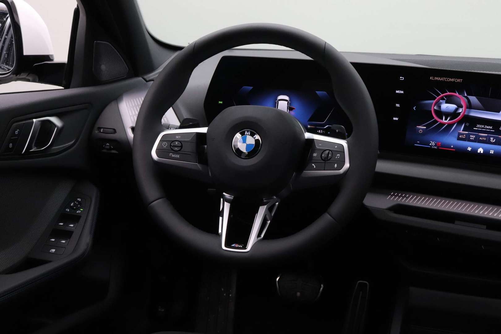 BMW Serie 1 M Sport - 2025 - Joinsteer - #17