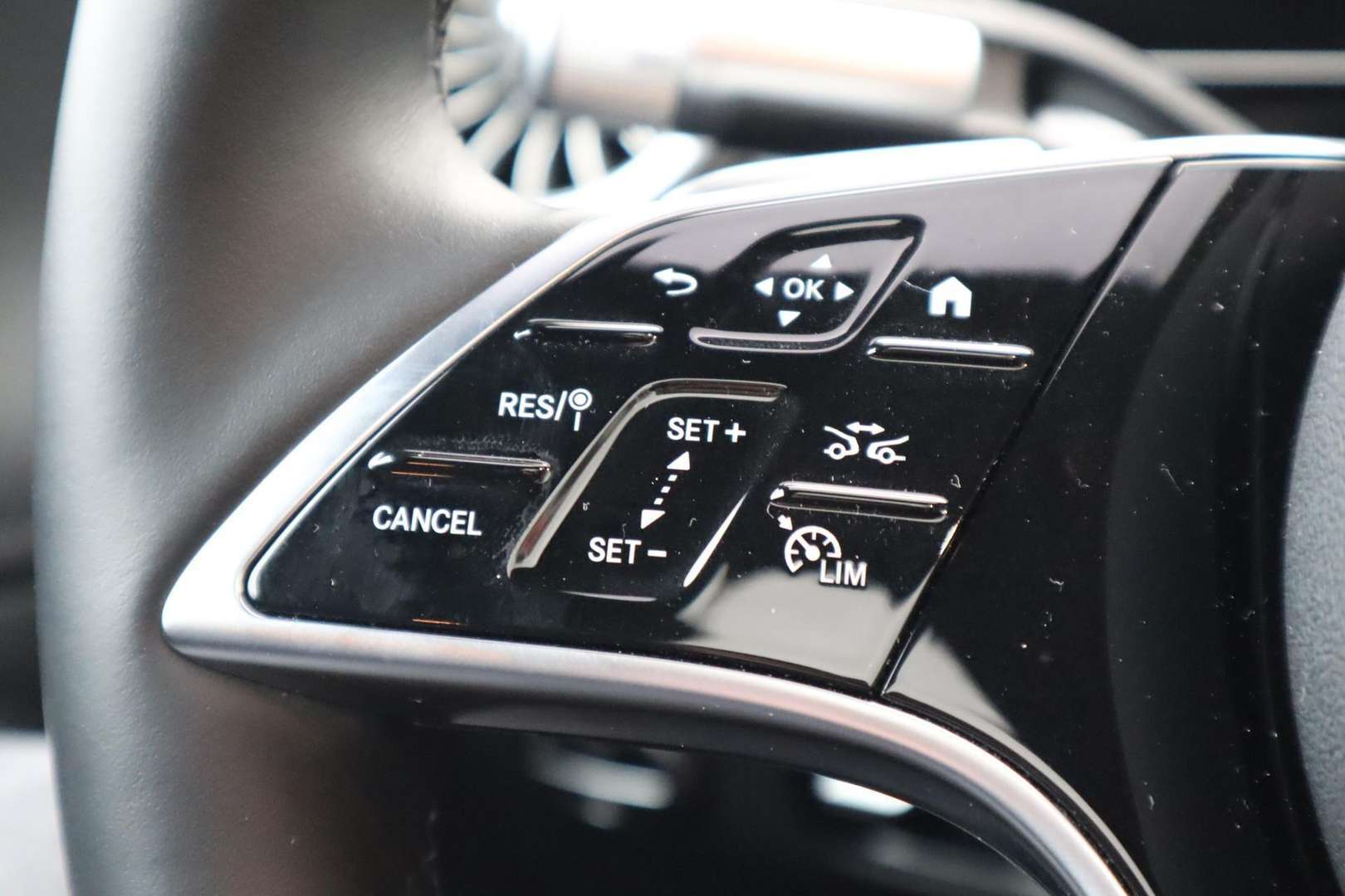 Mercedes EQS Premium Plus - 2024 - Joinsteer - #25