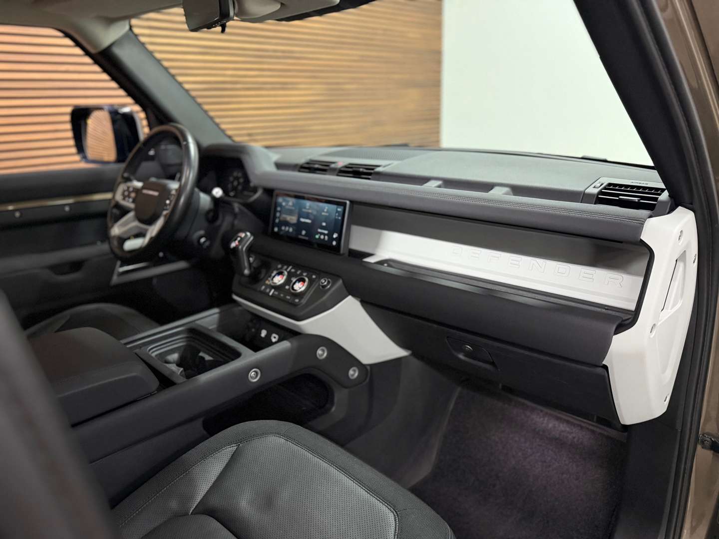 Land Rover Defender SE D240 - 2020 - Joinsteer - #4