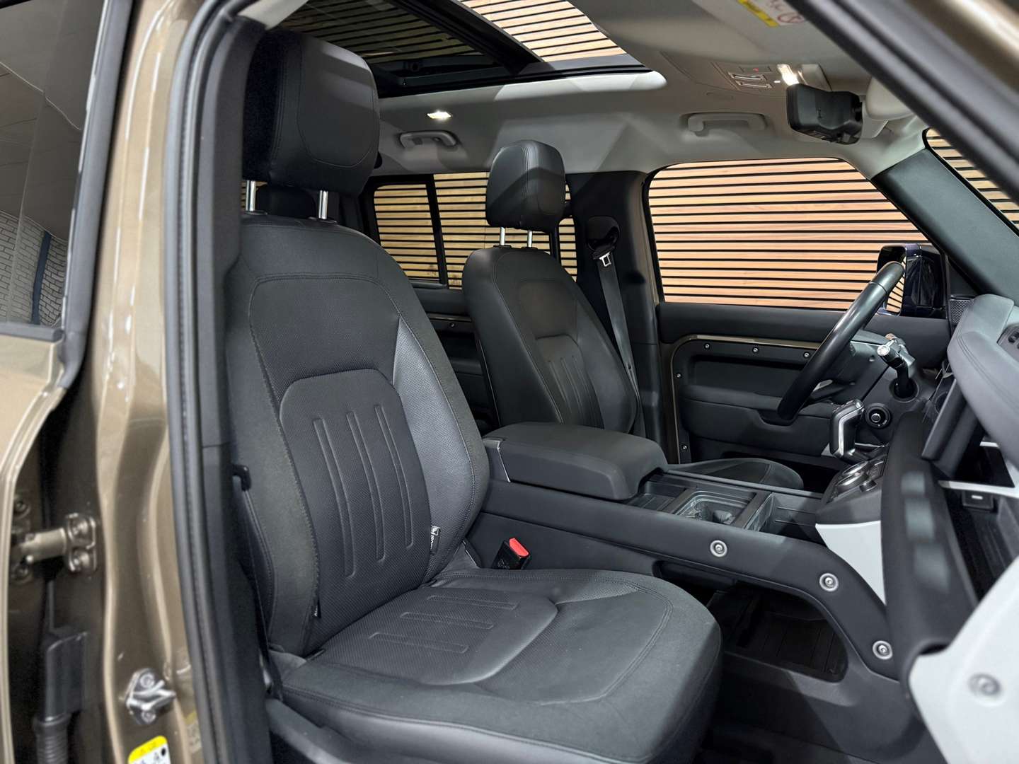 Land Rover Defender SE D240 - 2020 - Joinsteer - #11