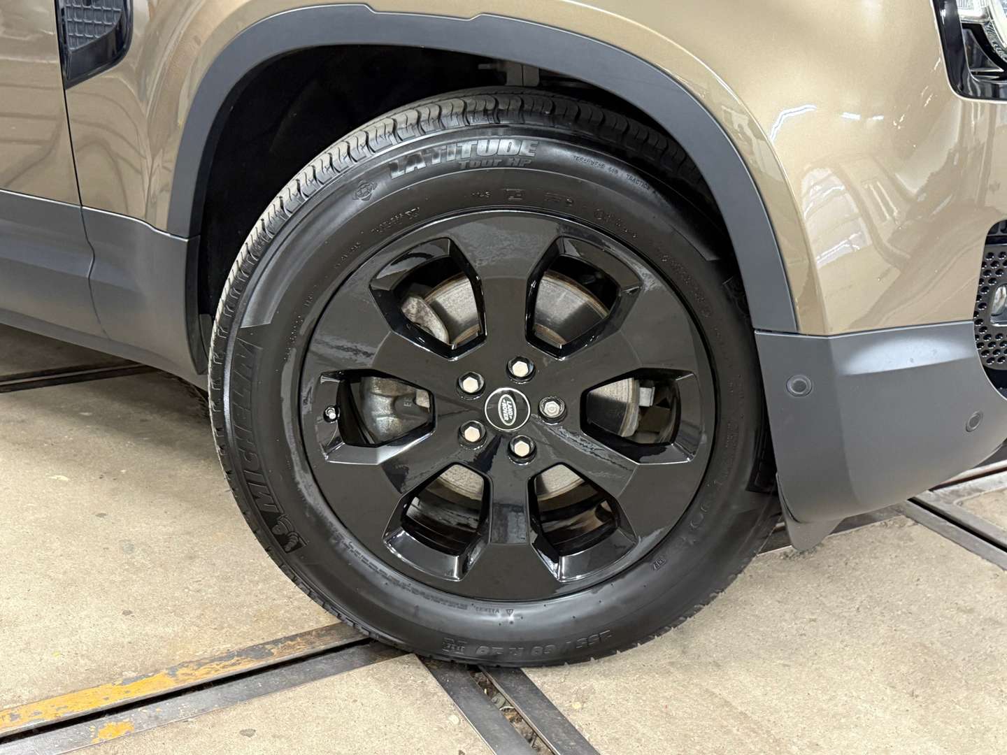 Land Rover Defender SE D240 - 2020 - Joinsteer - #15