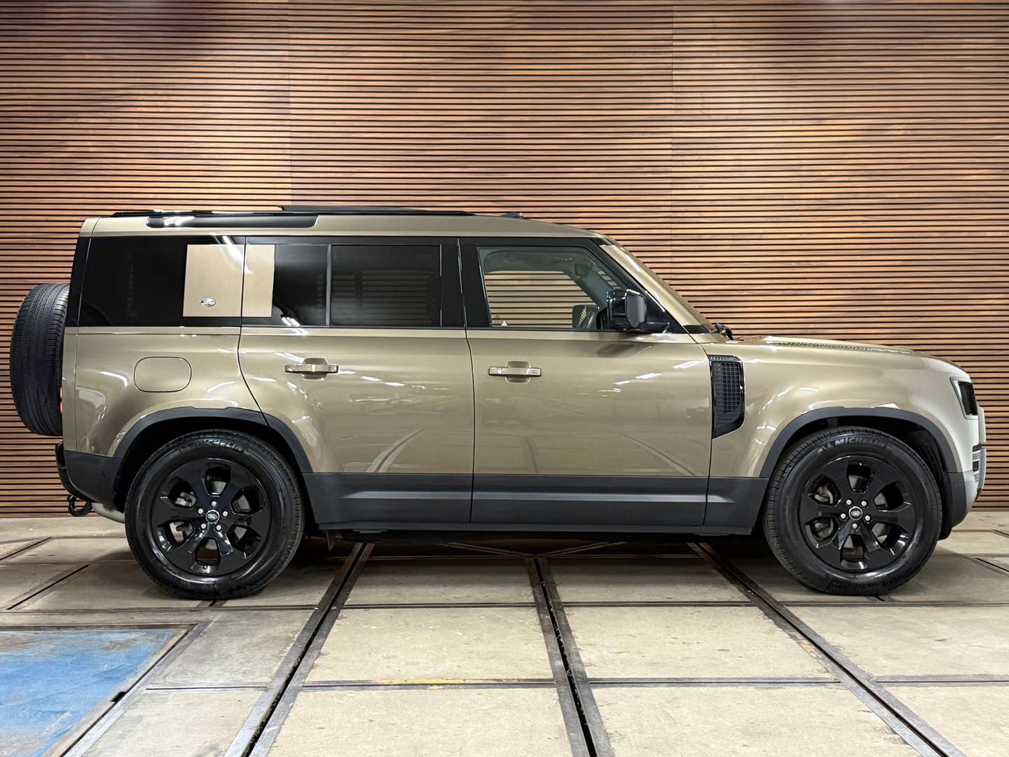 Land Rover Defender SE D240 - 2020 - Joinsteer - #17