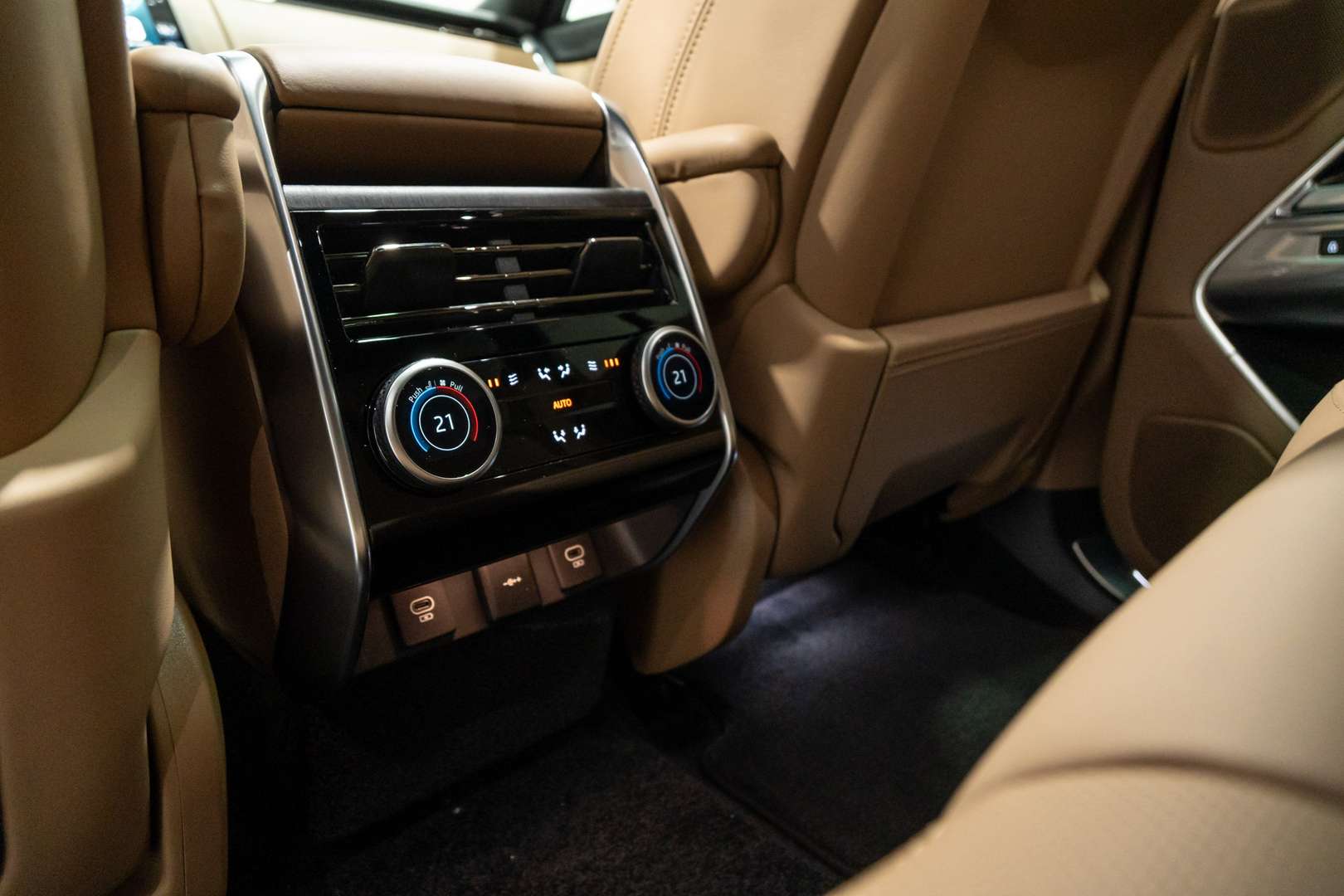 Land Rover Range Rover HSE P460e Hybrid - 2025 - Joinsteer - #44