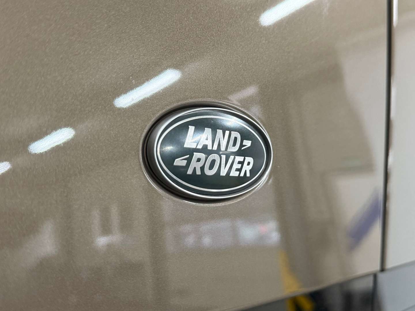 Land Rover Defender SE D240 - 2020 - Joinsteer - #26