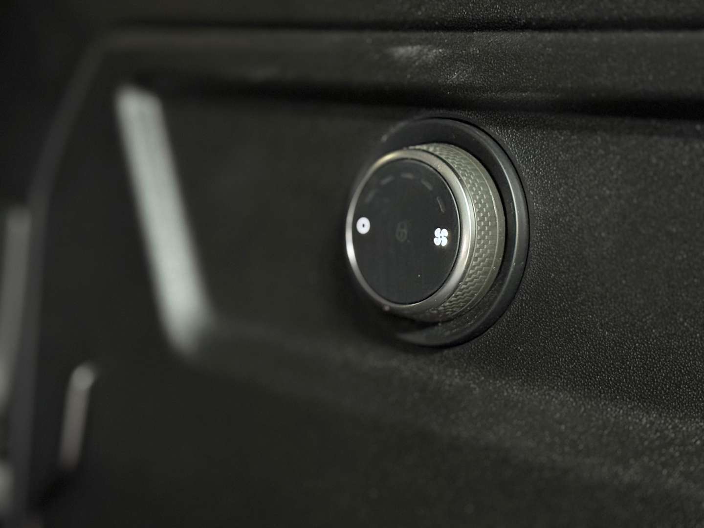 Land Rover Defender SE D240 - 2020 - Joinsteer - #35