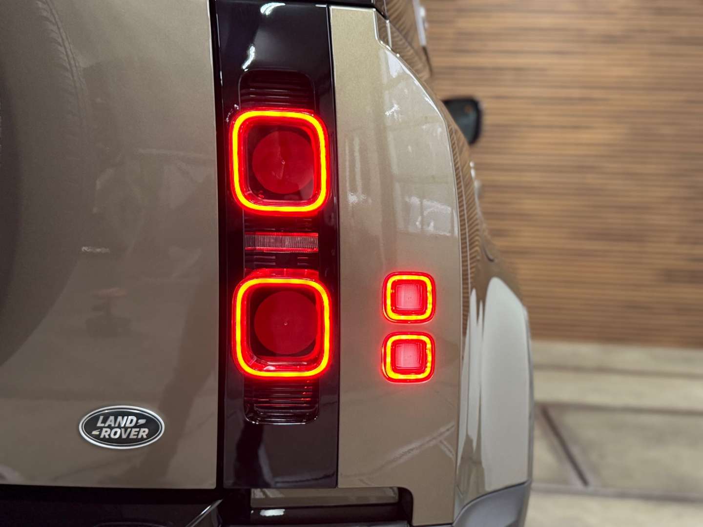 Land Rover Defender SE D240 - 2020 - Joinsteer - #40