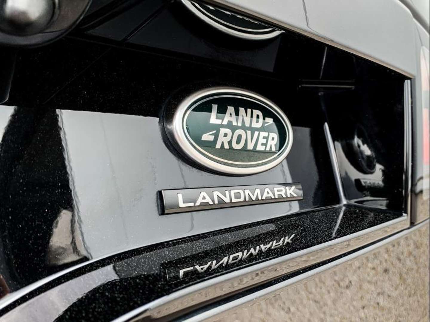 Land Rover Discovery Landmark Edition 250D - 2020 - Joinsteer - #10
