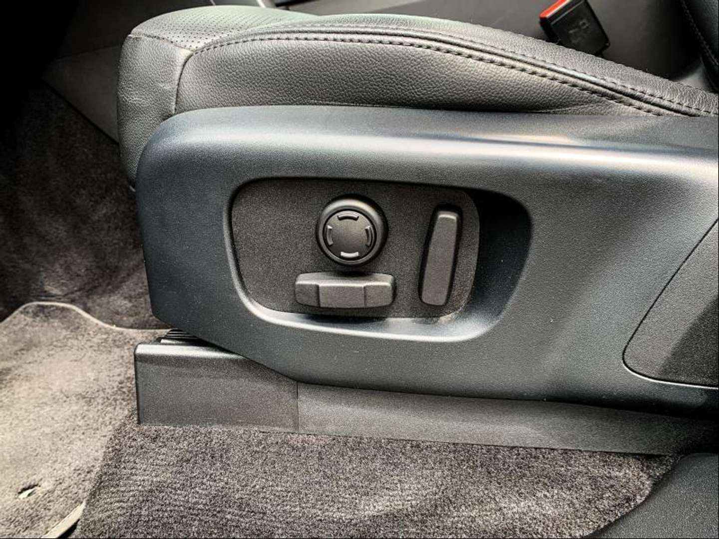 Land Rover Discovery Landmark Edition 250D - 2020 - Joinsteer - #13