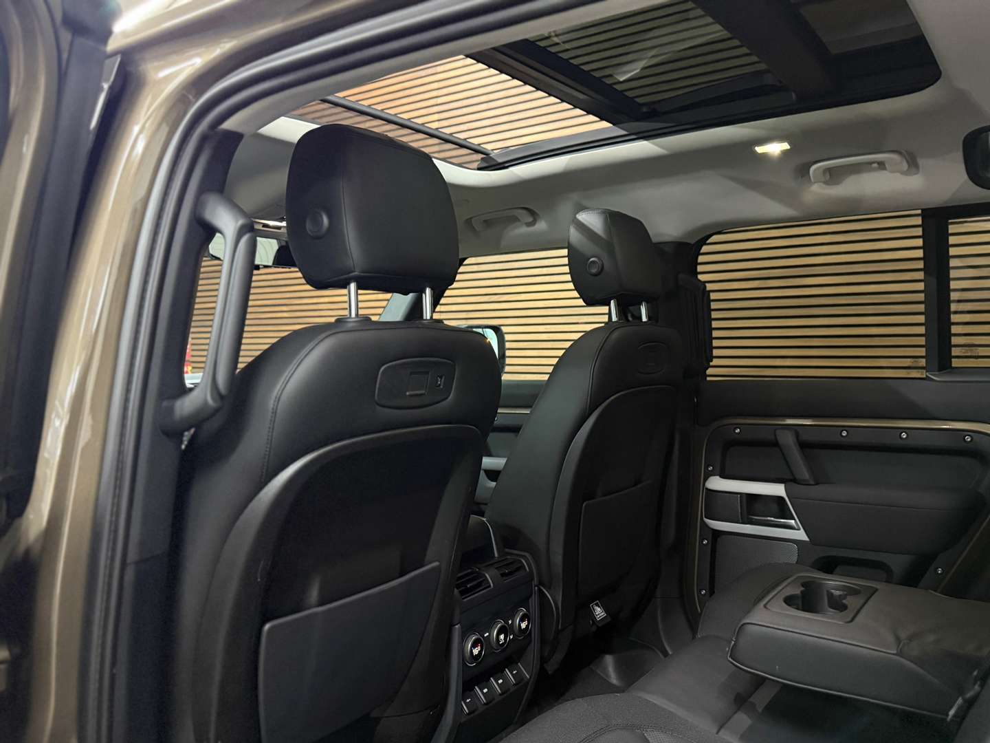 Land Rover Defender SE D240 - 2020 - Joinsteer - #49