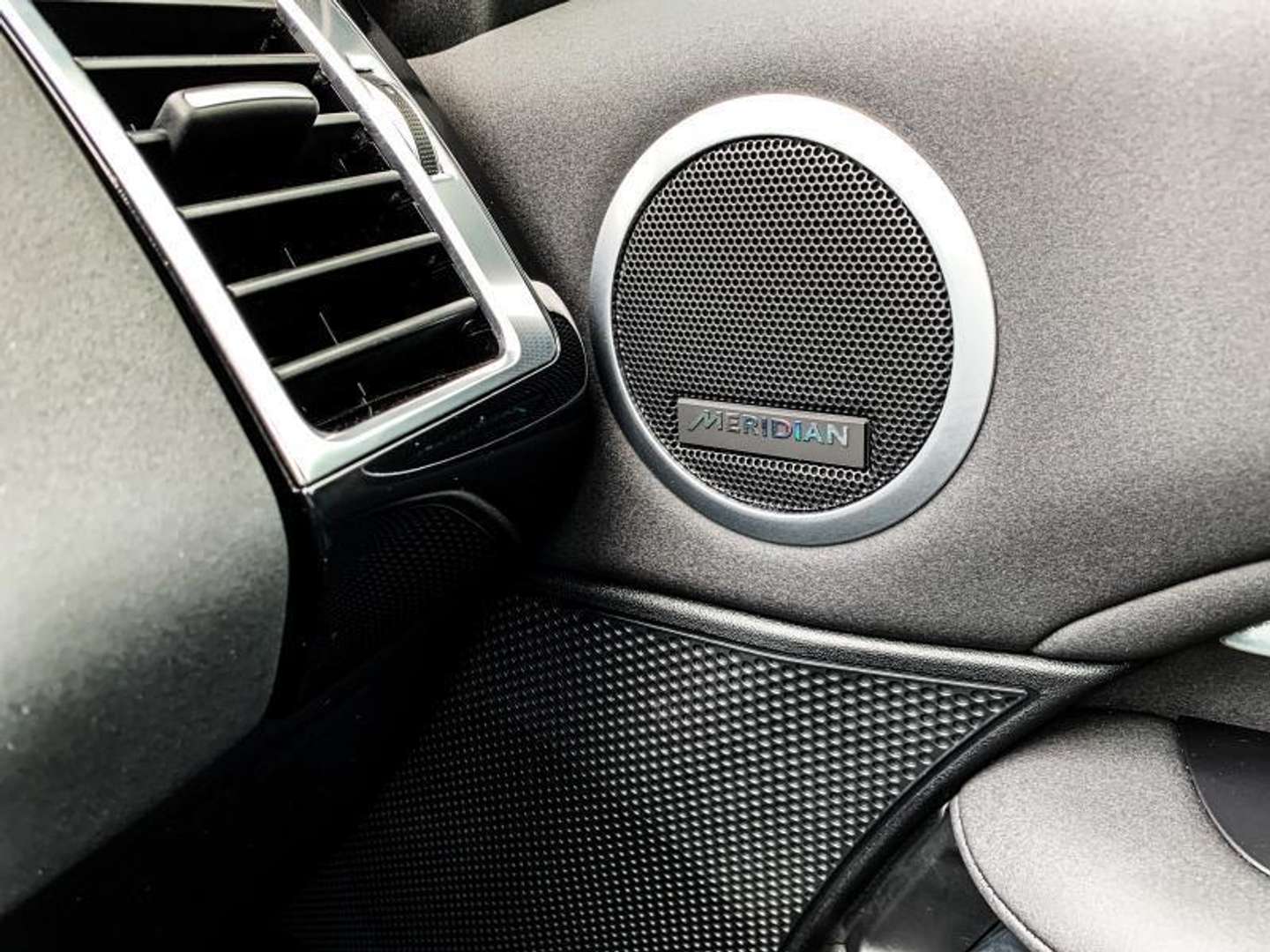 Land Rover Discovery Landmark Edition 250D - 2020 - Joinsteer - #22