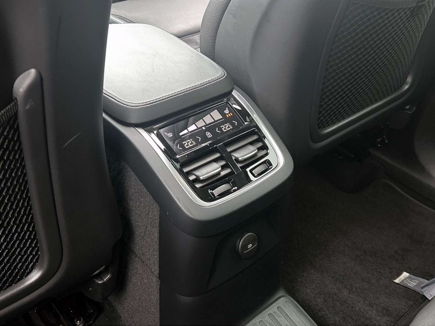 Volvo XC90 Ultimate T8 - 2024 - Joinsteer - #10