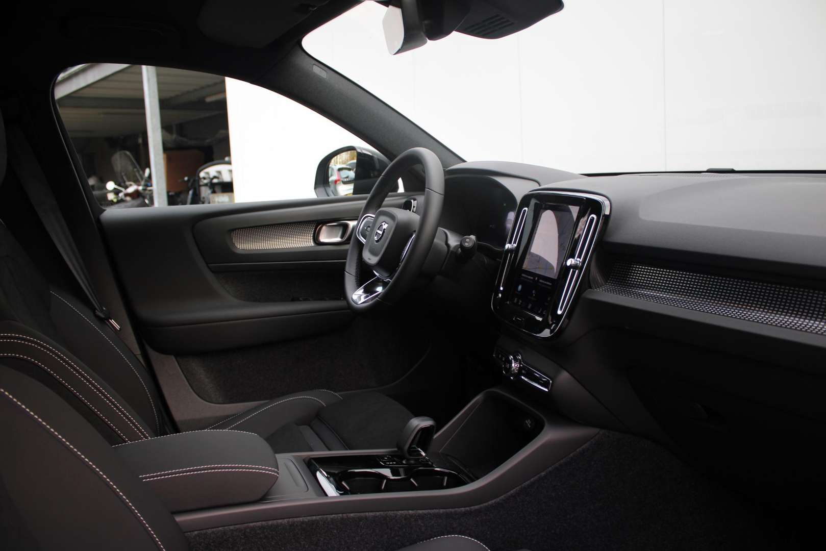 Volvo EX40 Single Motor Extended Range Plus - 2025 - Joinsteer - #3