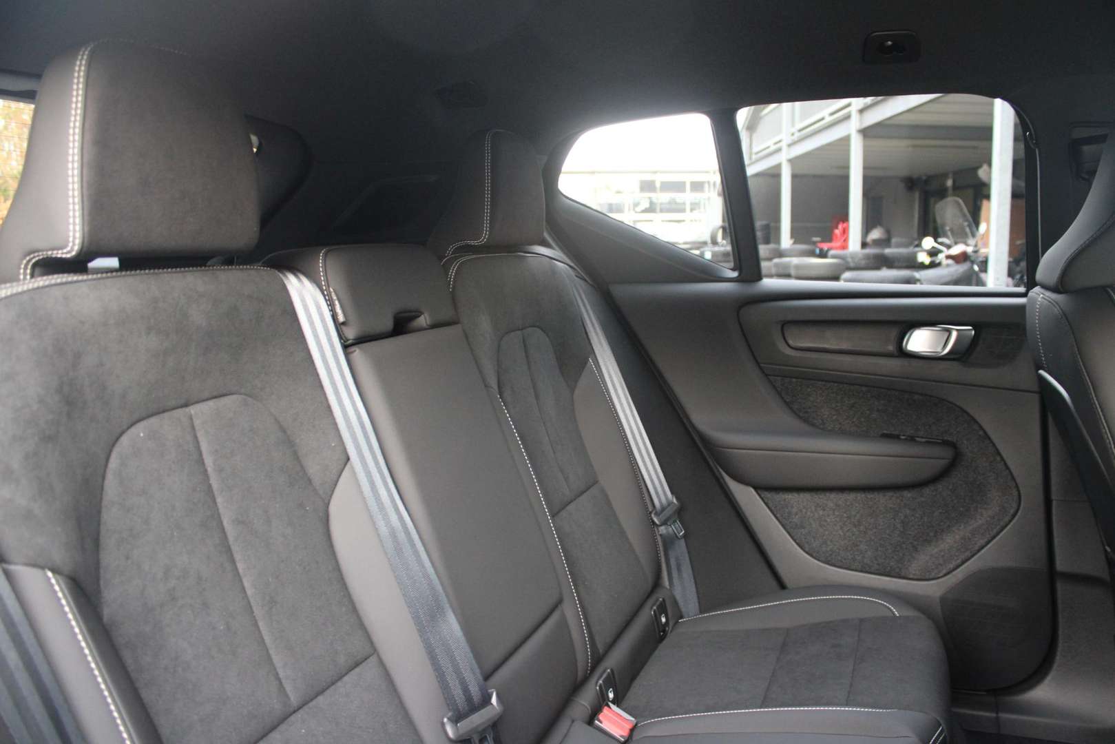 Volvo EX40 Single Motor Extended Range Plus - 2025 - Joinsteer - #4