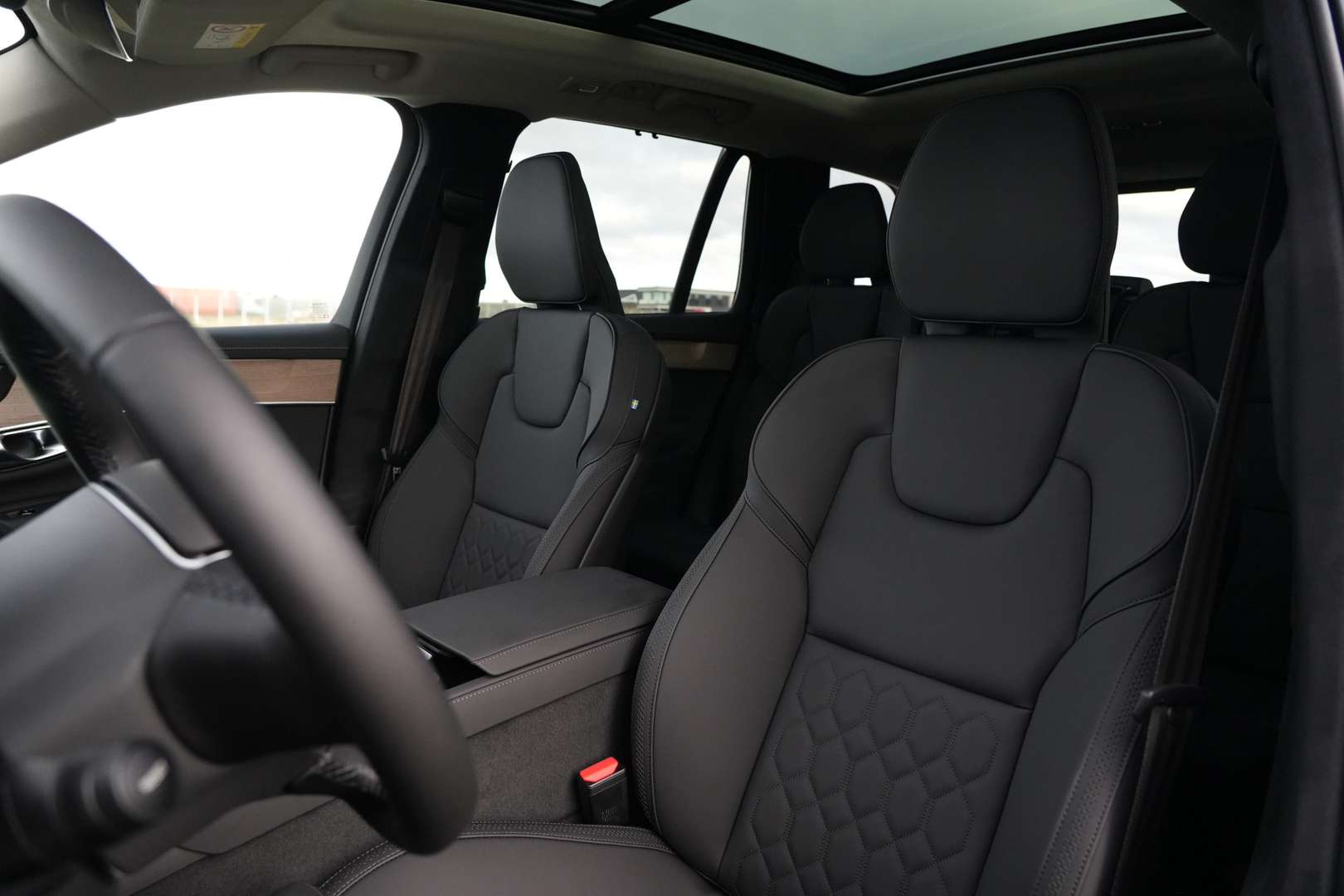 Volvo XC90 Plus T8 Plug-in Hybrid - 2025 - Joinsteer - #3