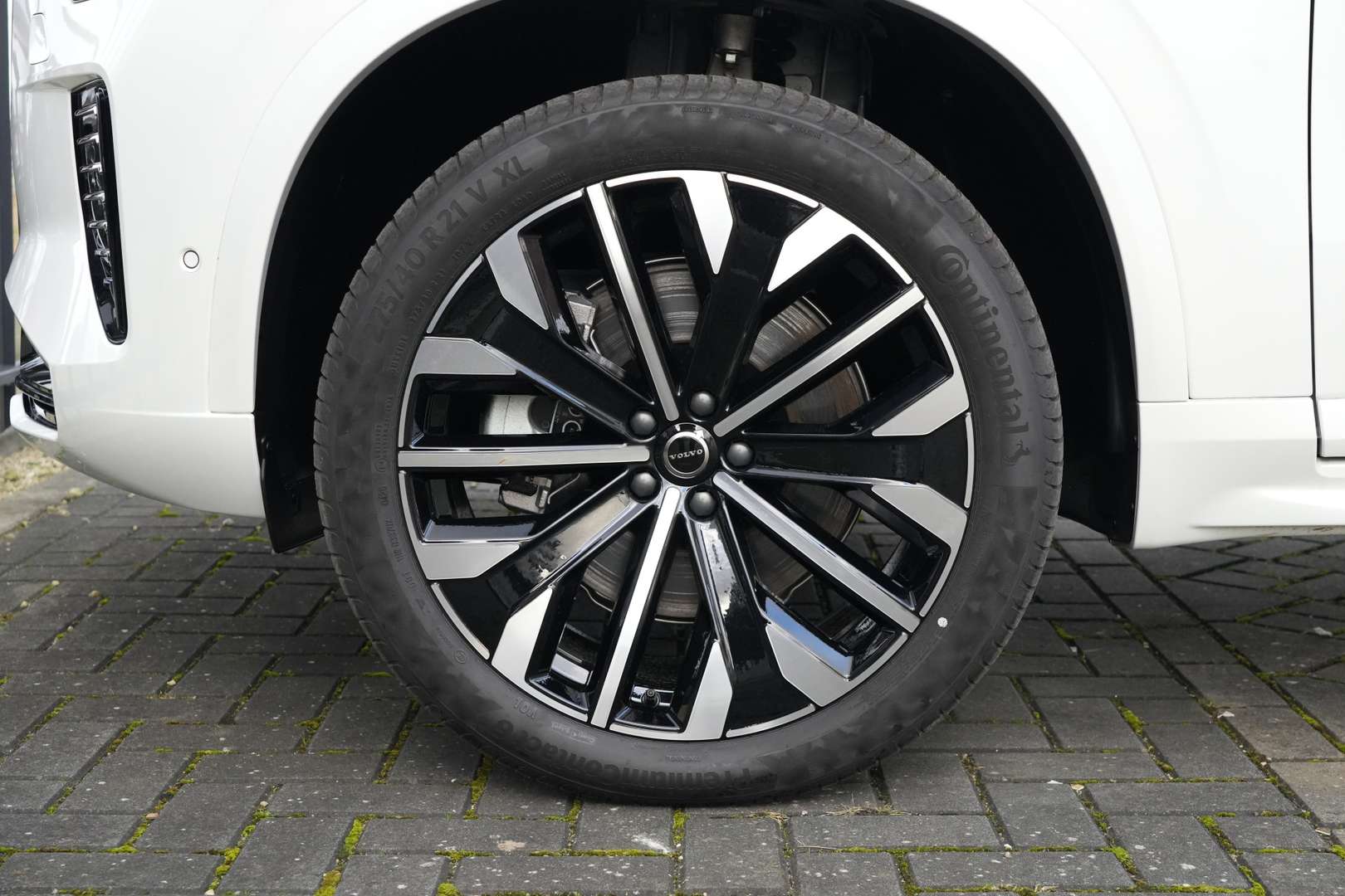 Volvo XC90 Plus T8 Plug-in Hybrid - 2025 - Joinsteer - #5
