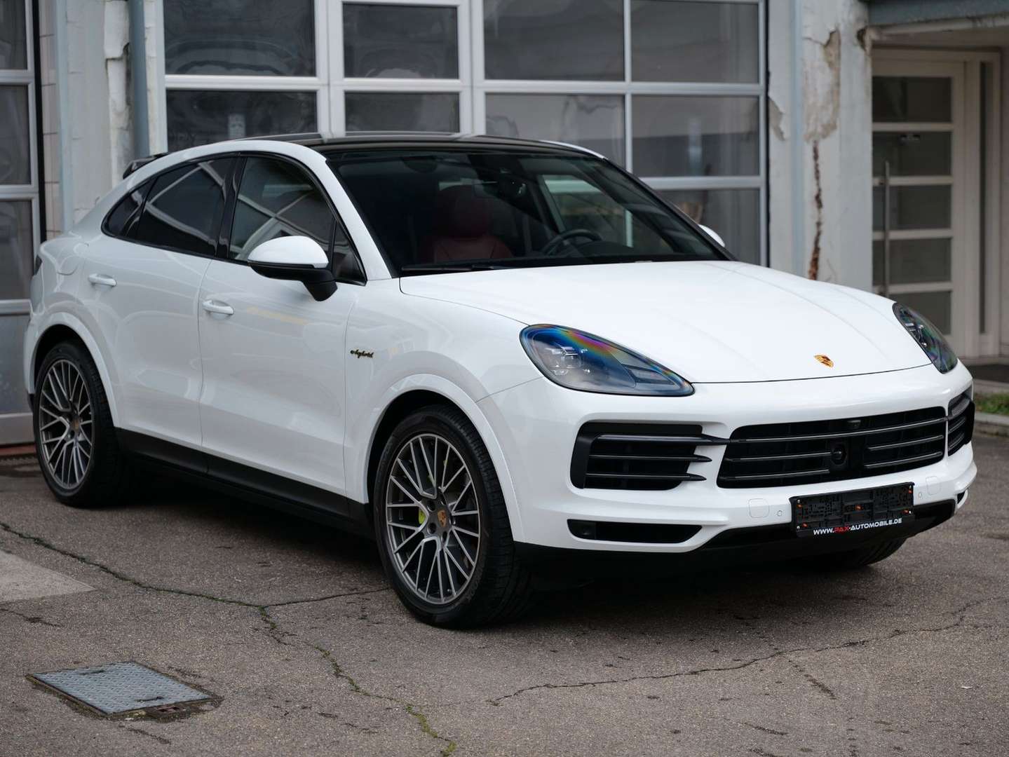 Porsche Cayenne Coupé Platinum Edition E-Hybrid - 2022 - Joinsteer - #2