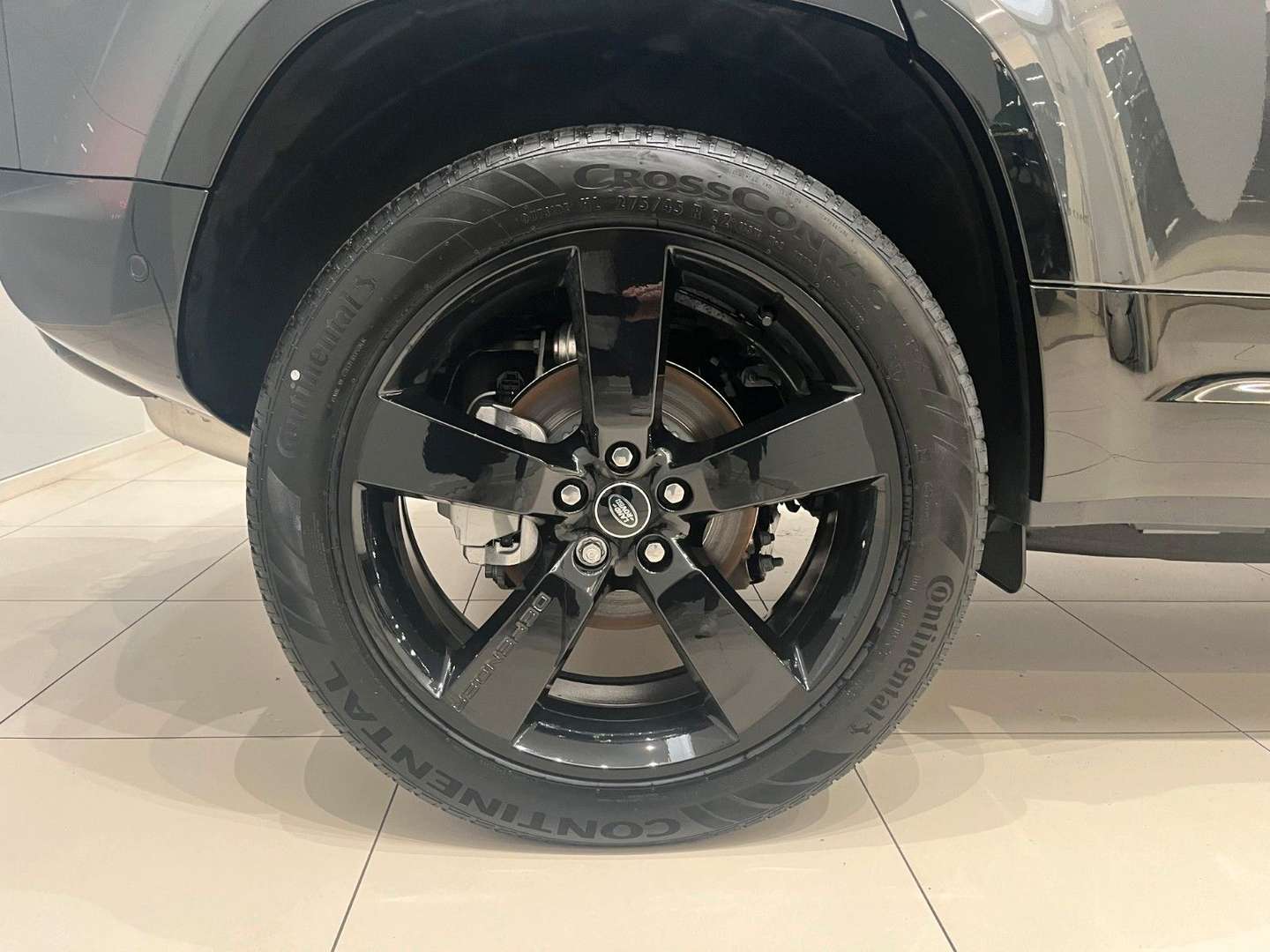 Land Rover Defender HSE D250 - 2025 - Joinsteer - #9